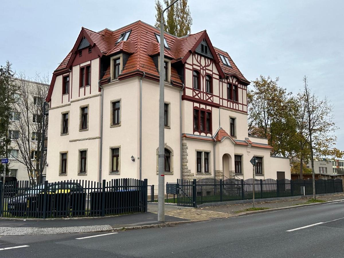 Villarina Dresden Buitenkant foto