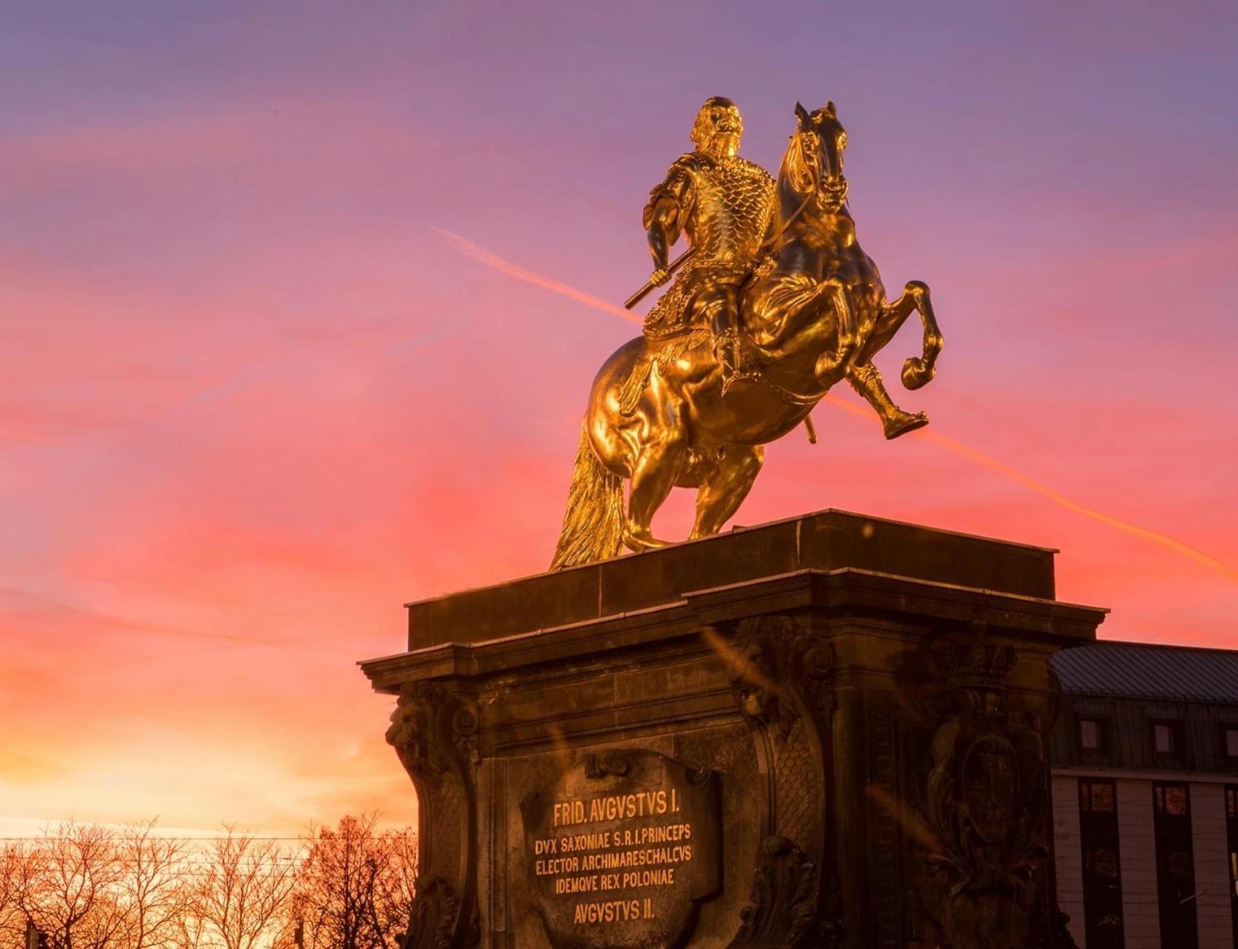 Villarina Dresden Buitenkant foto